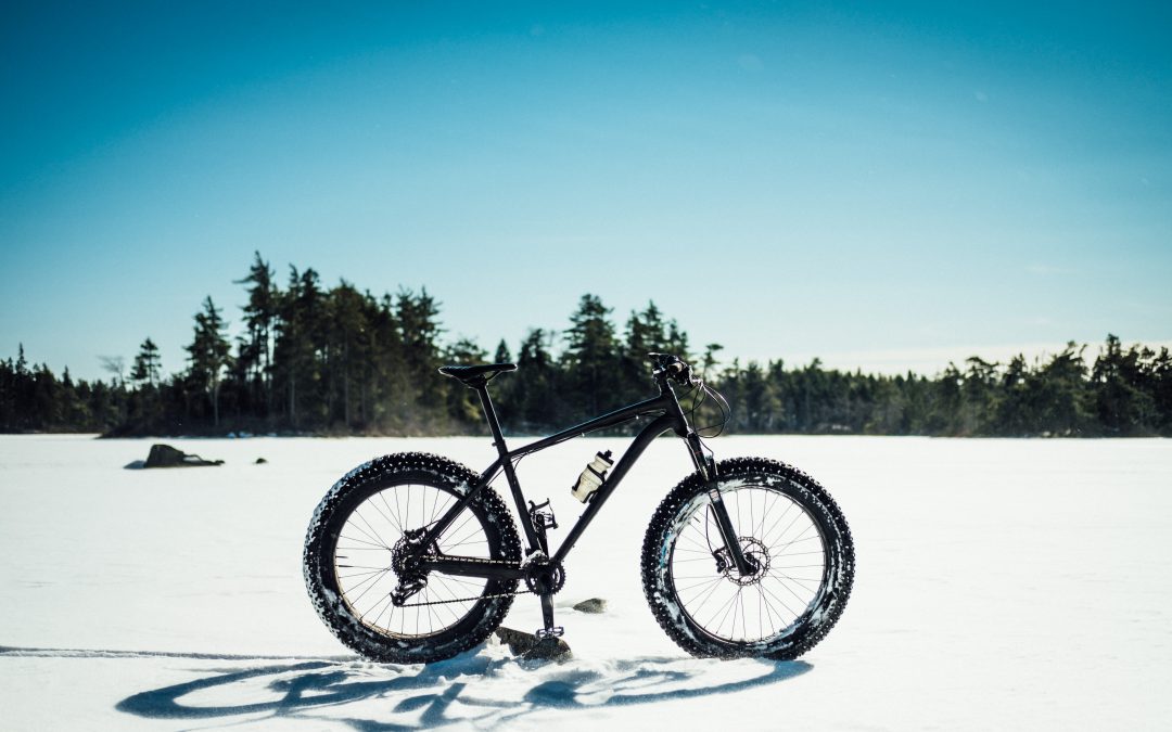 Fat bike in de sneeuw